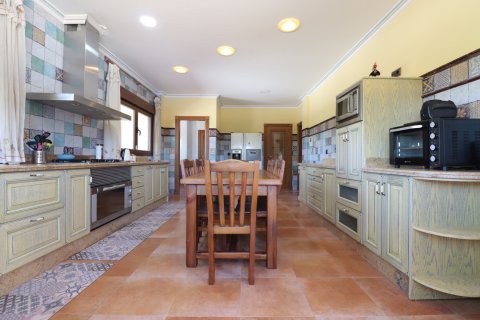 Finca for sale Cox, Alicante, Spain 6 bedrooms, 514 sq.m. No. 117739 - photo 5