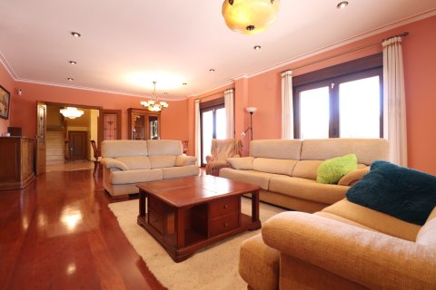 Finca for sale Cox, Alicante, Spain 6 bedrooms, 514 sq.m. No. 117739 - photo 6