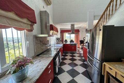 Продажа виллы в Аликанте, Испания 5 спален, 214м2 №117742 - фото 17