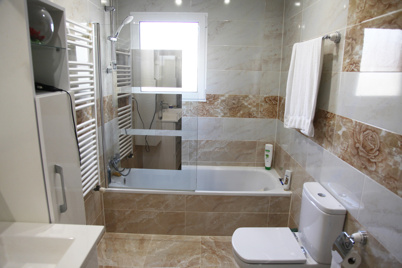 Villa à Calpe, Alicante, Espagne 5 chambres, 295 m2 No. 97589