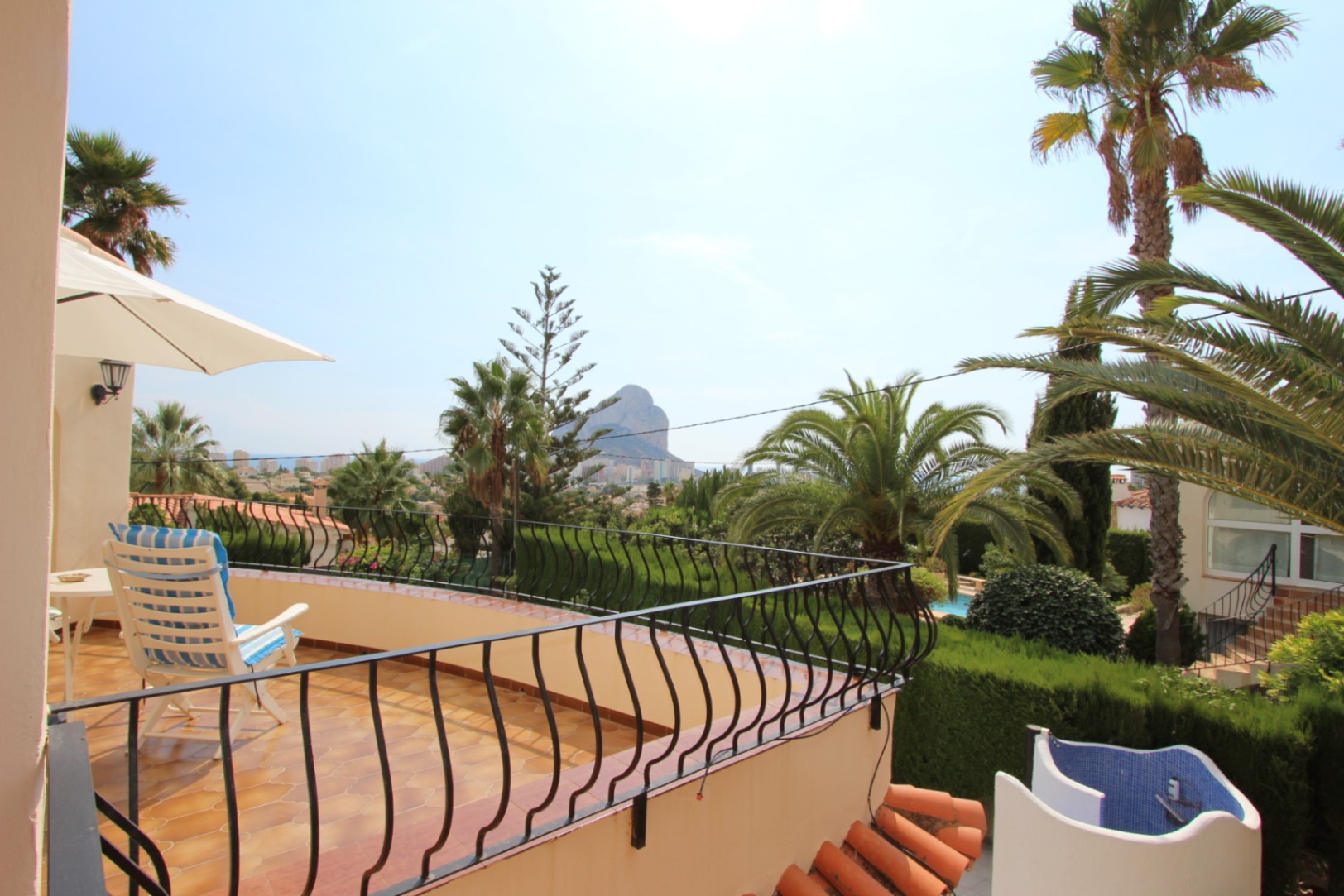 Villa à Calpe, Alicante, Espagne 5 chambres, 295 m2 No. 97589