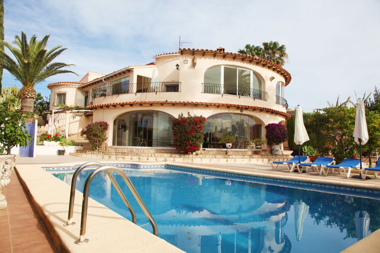 Villa à Calpe, Alicante, Espagne 5 chambres, 295 m2 No. 97589