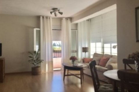 Аренда квартиры Севилья, Испания 3 спальни, 85м2 №116437 - фото 18
