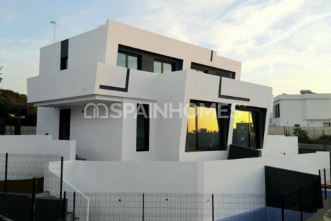 Villa for sale Velez-Malaga, Malaga, Spain 3 bedrooms, 175 sq.m. No. 48617 - photo 1