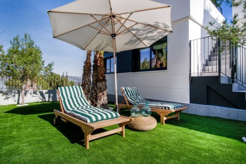 Villa zum Verkauf Polop, Alicante, Spanien 3 Schlafzimmer, 200 m2 Nr. 113983 - Foto 9