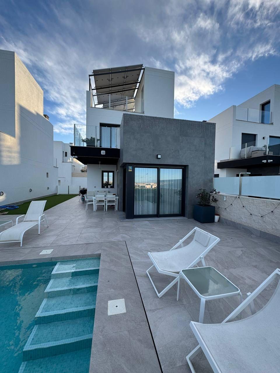Huvila Los Balcones, Alicante, Espanja 3 makuuhuonetta, 90 m2 No. 116216