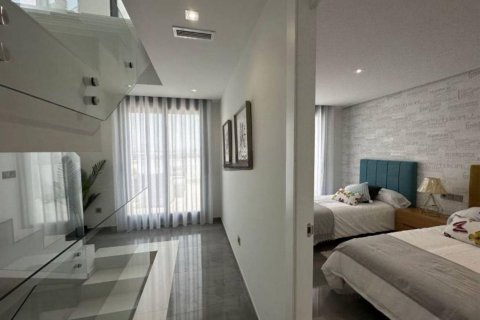 Villa till salu Los Balcones, Alicante, Spanien 3 sovrum, 90 kvm. Nr. 116216 - foto 11