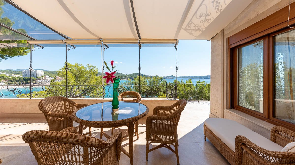 Villa en Cala Fornells, Mallorca, España 6 dormitorios, 522 m2 No. 84042