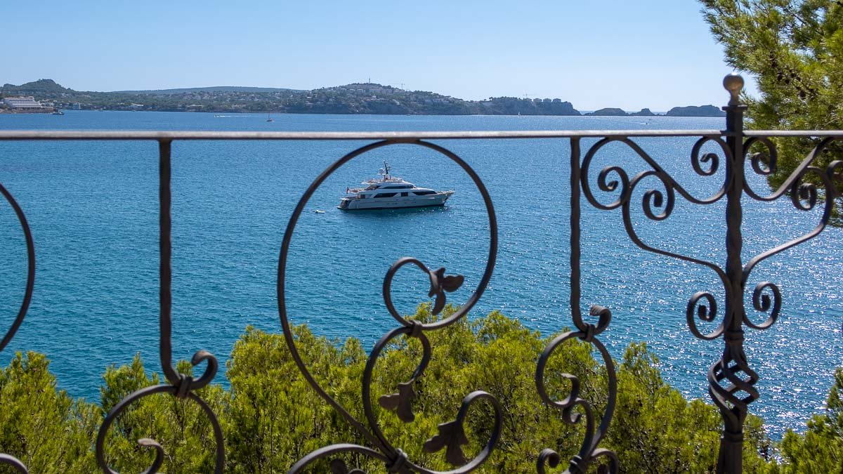 Villa en Cala Fornells, Mallorca, España 6 dormitorios, 522 m2 No. 84042