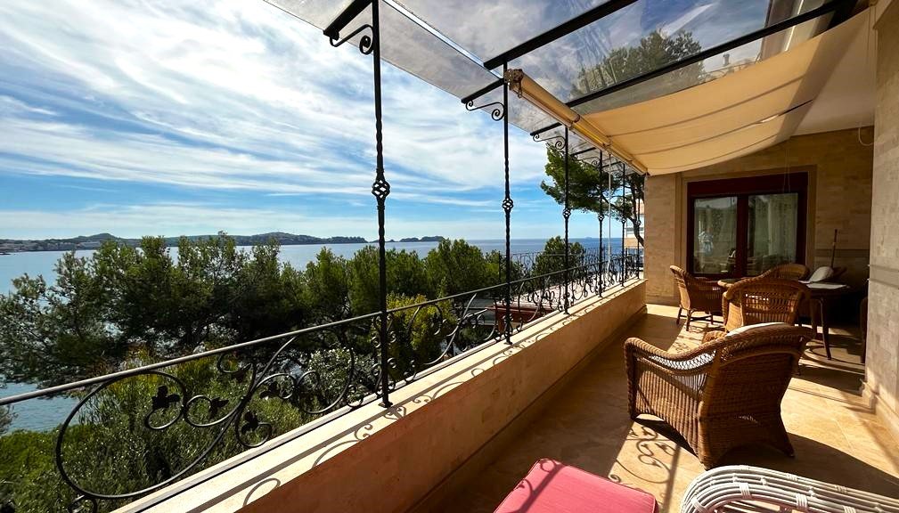 Villa en Cala Fornells, Mallorca, España 6 dormitorios, 522 m2 No. 84042