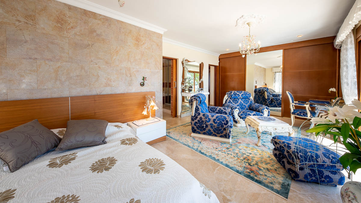 Villa en Cala Fornells, Mallorca, España 6 dormitorios, 522 m2 No. 84042