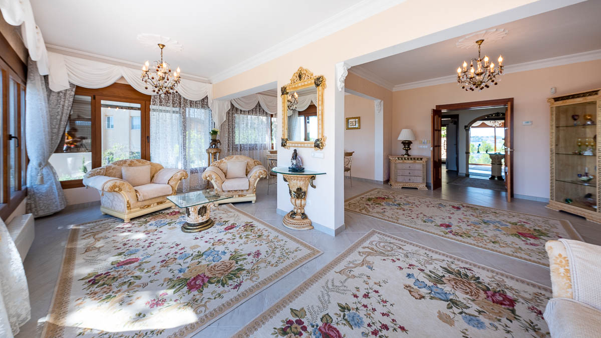 Villa en Cala Fornells, Mallorca, España 6 dormitorios, 522 m2 No. 84042