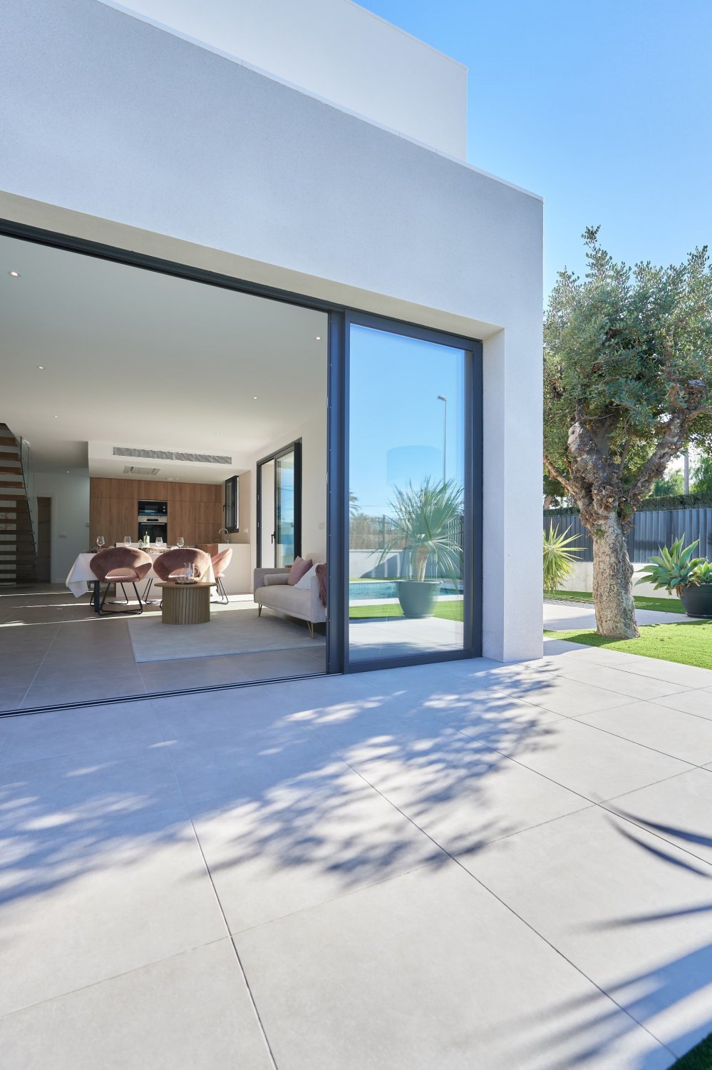 Talo Alicante, Espanja 4 makuuhuonetta, 251 m2 No. 95344