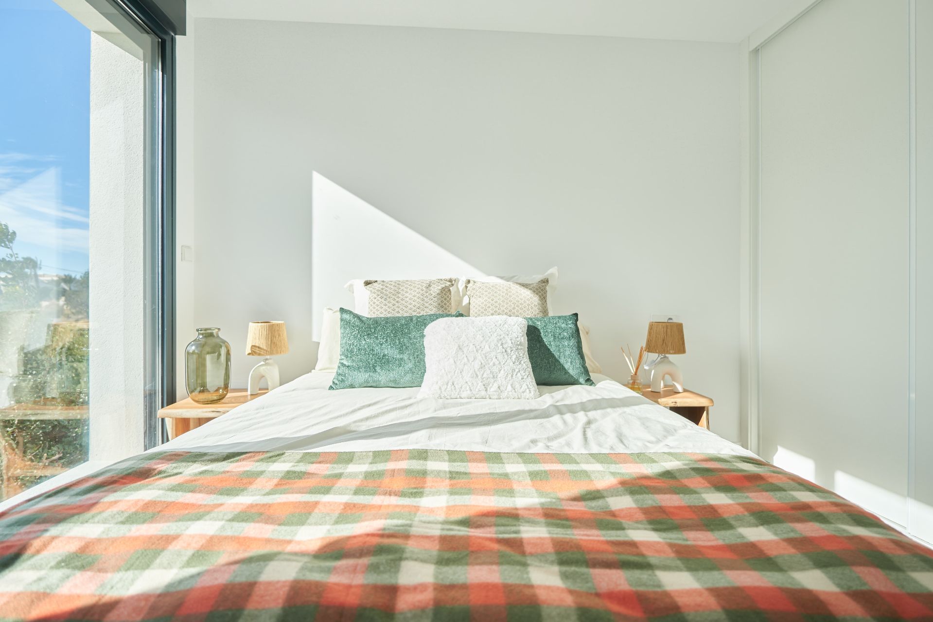 Talo Alicante, Espanja 4 makuuhuonetta, 251 m2 No. 95344