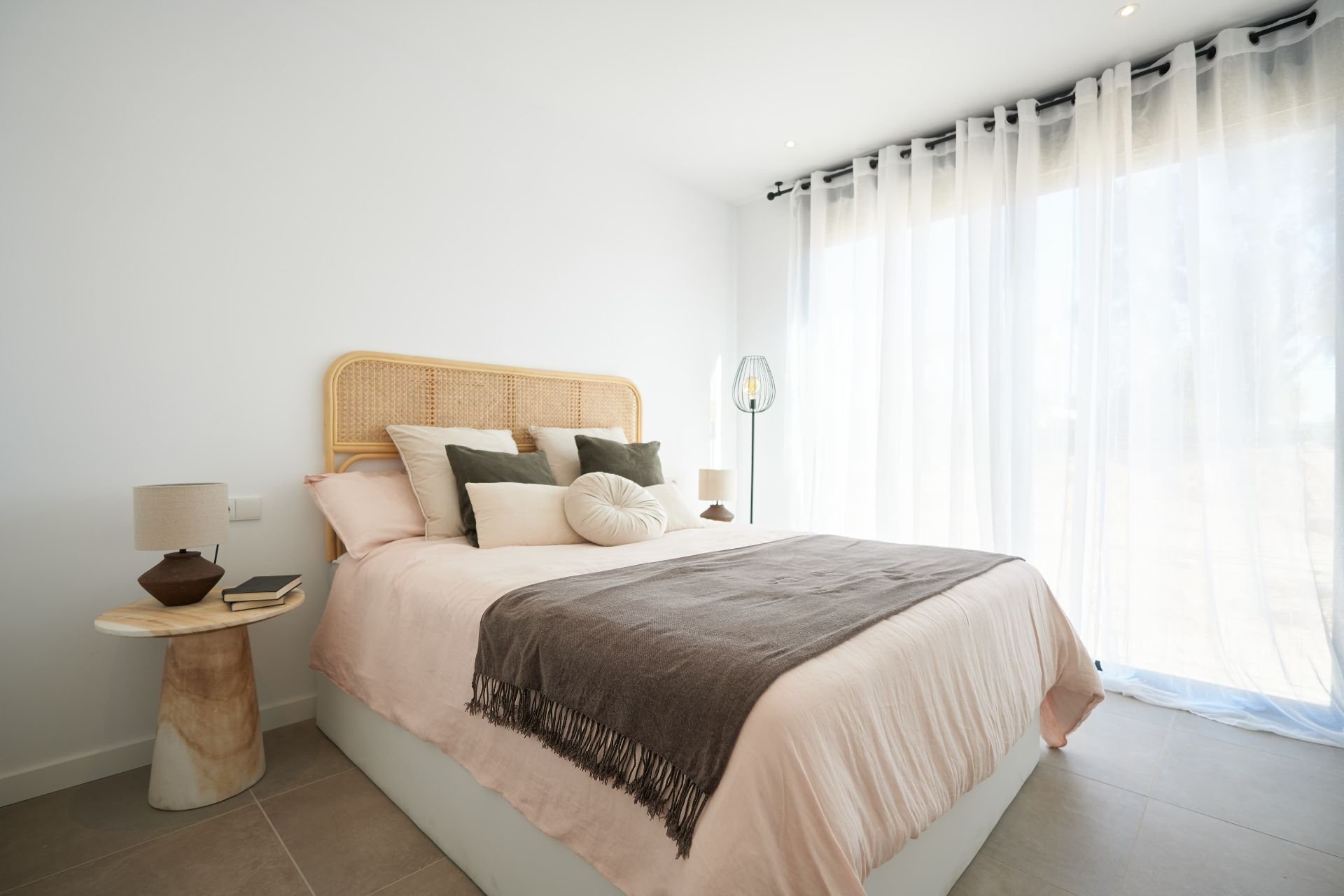 Talo Alicante, Espanja 4 makuuhuonetta, 251 m2 No. 95344