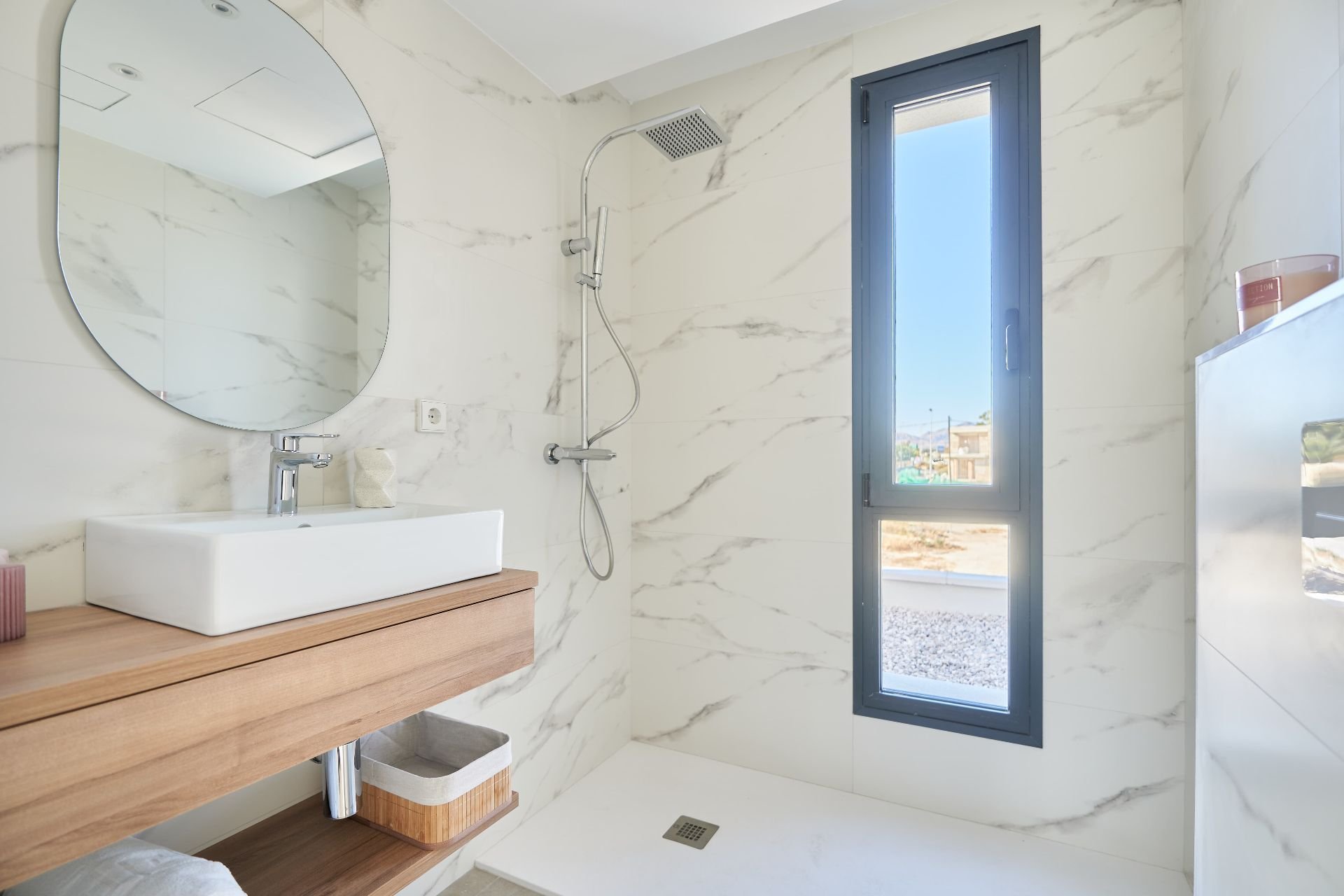 Talo Alicante, Espanja 4 makuuhuonetta, 251 m2 No. 95344