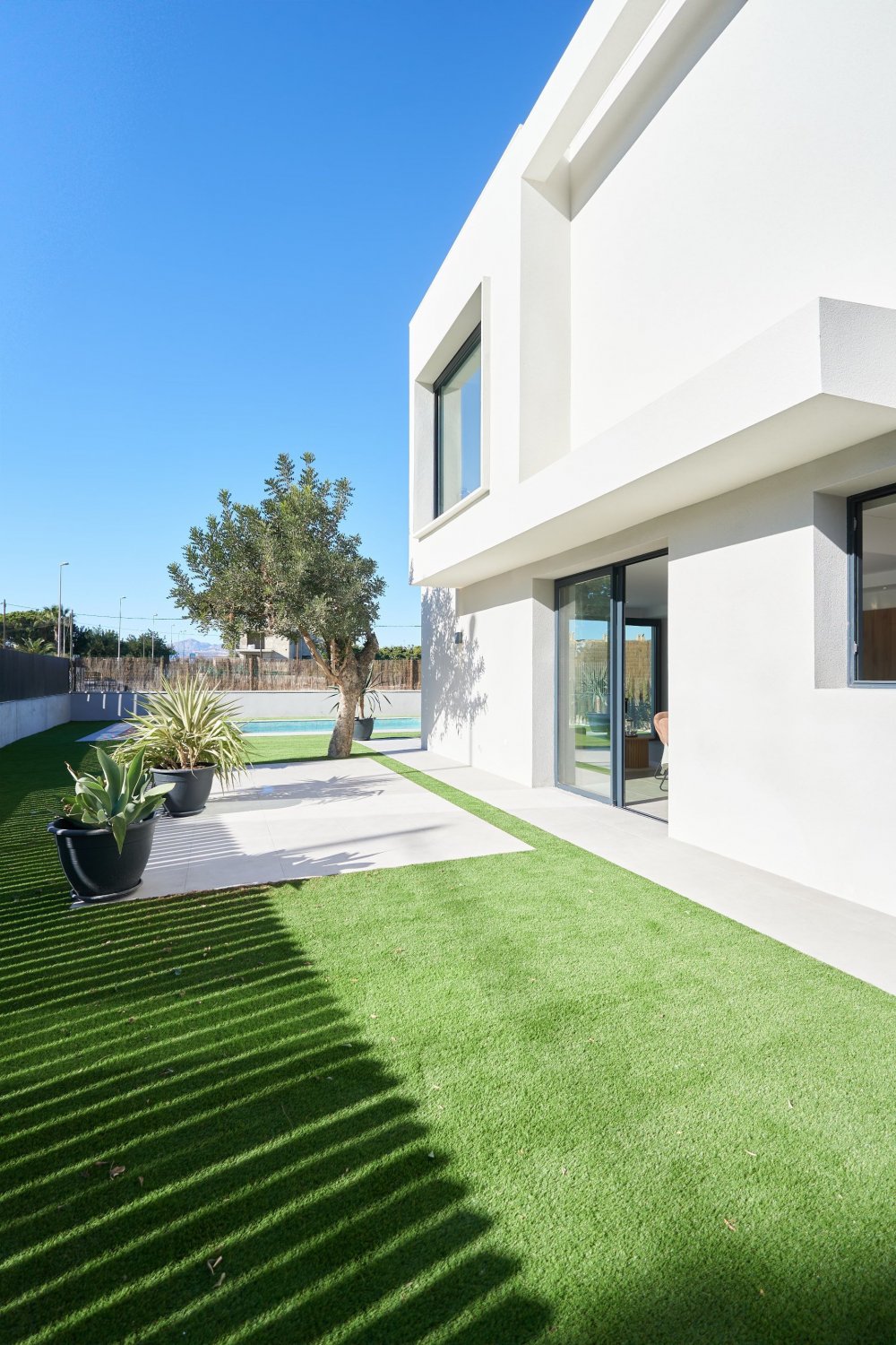 Talo Alicante, Espanja 4 makuuhuonetta, 251 m2 No. 95344