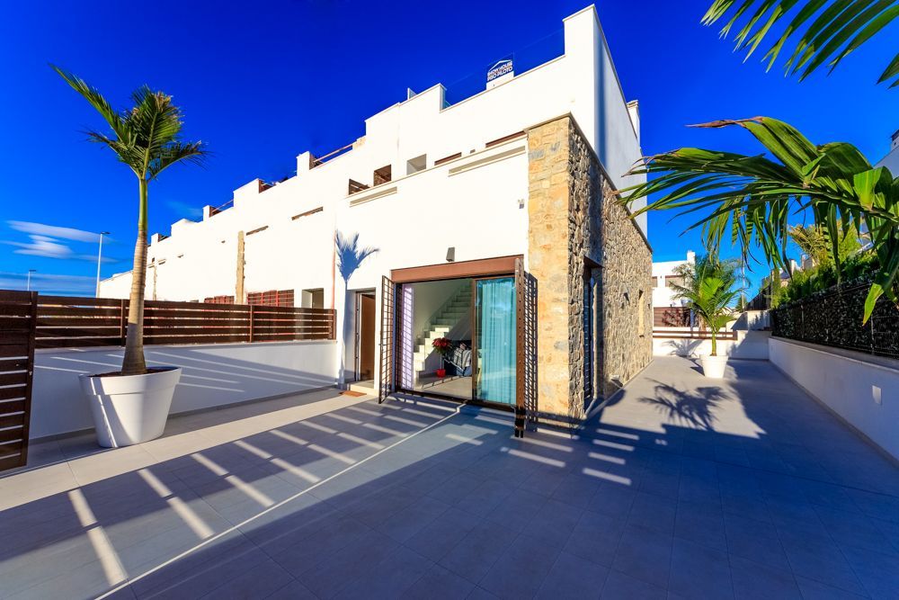 House à Orihuela, Alicante, Espagne 3 chambres, 84 m2 No. 95346