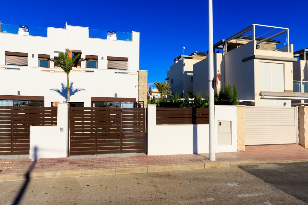 House à Orihuela, Alicante, Espagne 3 chambres, 84 m2 No. 95346