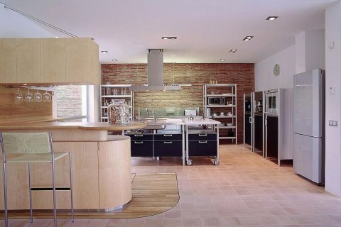 Māja pārdošanā Empuriabrava, Girona, Spānijā 5 istabas, 475 m2 Nr. 22438 - attēls 4