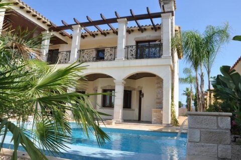 House for sale Empuriabrava, Girona, Spain 7 bedrooms, 546 sq.m. No. 22841 - photo 7