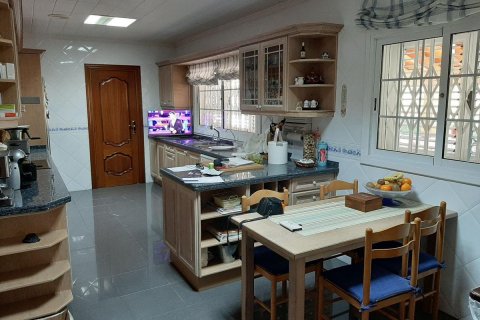 Продажа дома Гава, Барселона, Испания 6 спален, 362м2 №23014 - фото 11