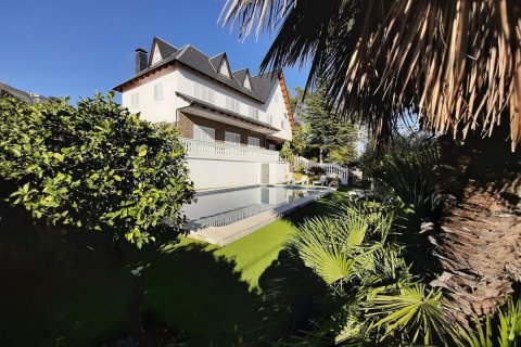 Продажа дома Гава, Барселона, Испания 6 спален, 362м2 №23014 - фото 1