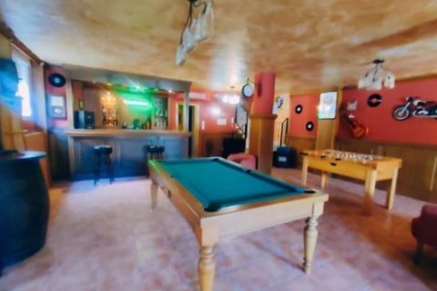 Villa till salu Torrevieja, Alicante, Spanien 6 sovrum, 350 kvm. Nr. 115372 - foto 8