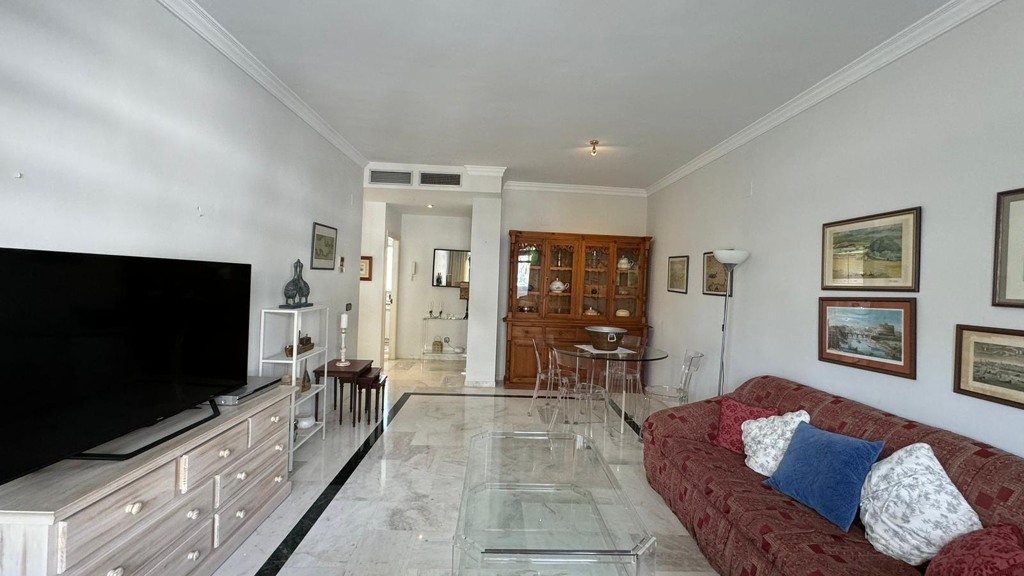 Lägenhet i Marbella, Malaga, Spanien 3 sovrum, 115 kvm. Nr. 93035