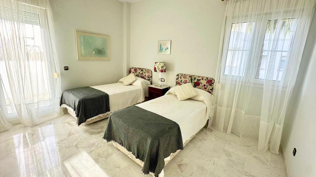 Lägenhet i Marbella, Malaga, Spanien 3 sovrum, 115 kvm. Nr. 93035