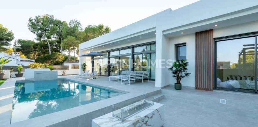 Villa en Pilar de la Horadada, Alicante, España 3 dormitorios, 190 m2 No. 83609