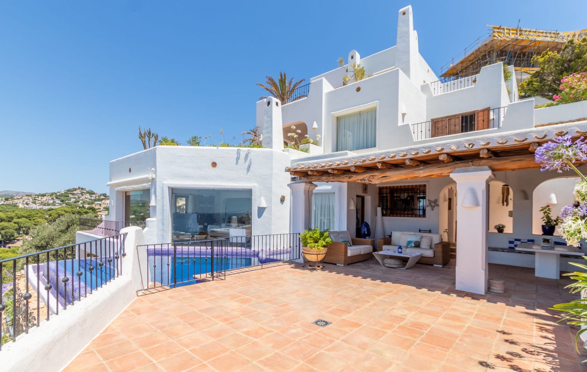 Willa w Moraira, Alicante, Hiszpania 5 sypialni, 530 mkw. nr 95633