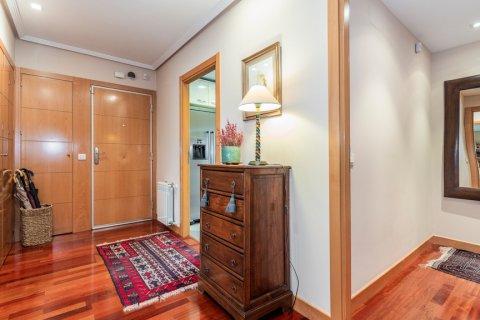 Appartamento in vendita Madrid, Spagna 4 camere da letto, 186 mq. N° 117490 - foto 1