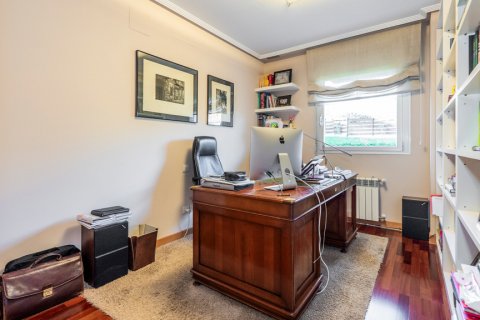Appartamento in vendita Madrid, Spagna 4 camere da letto, 186 mq. N° 117490 - foto 4