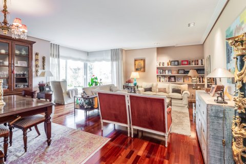 Appartamento in vendita Madrid, Spagna 4 camere da letto, 186 mq. N° 117490 - foto 21