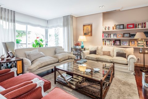 Appartamento in vendita Madrid, Spagna 4 camere da letto, 186 mq. N° 117490 - foto 22