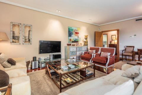 Appartamento in vendita Madrid, Spagna 4 camere da letto, 186 mq. N° 117490 - foto 26