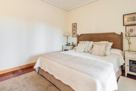 Appartamento in vendita Madrid, Spagna 4 camere da letto, 186 mq. N° 117490 - foto 16
