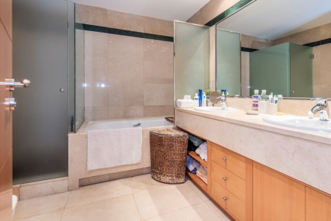 Appartamento in vendita Madrid, Spagna 4 camere da letto, 186 mq. N° 117490 - foto 13
