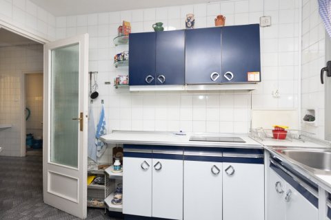 Apartment for sale Madrid, Spain 5 bedrooms, 204 sq.m. No. 117491 - photo 8