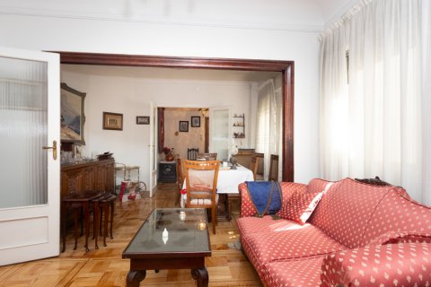 Apartment for sale Madrid, Spain 5 bedrooms, 204 sq.m. No. 117491 - photo 2