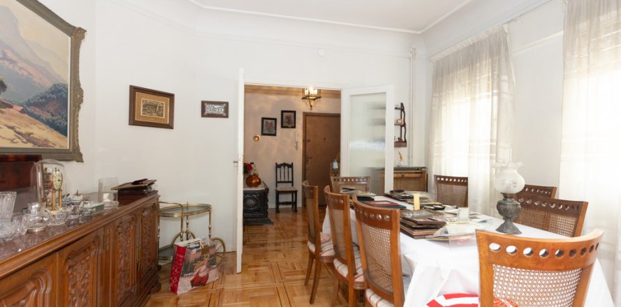 Apartment Madrid, Spain 5 bedrooms, 204 sq.m. No. 117491