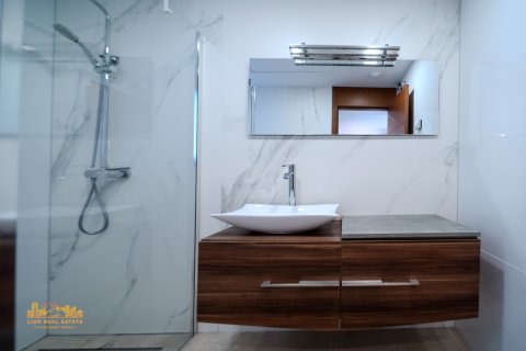 Продажа виллы в Гуардамар-дель-Сегура, Аликанте, Испания 3 спальни, 150м2 №118890 - фото 12