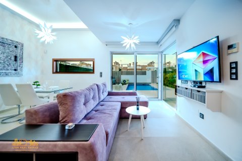 Продажа виллы в Гуардамар-дель-Сегура, Аликанте, Испания 3 спальни, 150м2 №118890 - фото 6