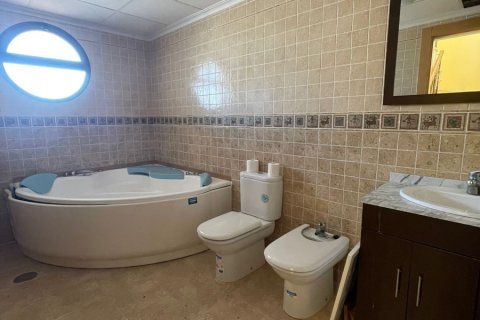 Продажа виллы в Вилламартин, Аликанте, Испания 4 спальни, 134м2 №118888 - фото 16