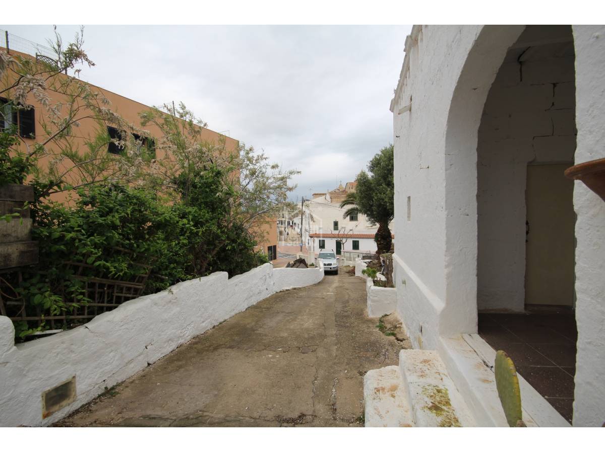 Bar/ristorante a Es Castell, Menorca, Spagna 5 camere da letto, 730 mq. N° 90919