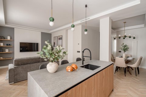 Apartment for sale Madrid, Spain 3 bedrooms, 116 sq.m. No. 89122 - photo 1