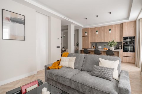 Apartment for sale Madrid, Spain 3 bedrooms, 116 sq.m. No. 89122 - photo 6