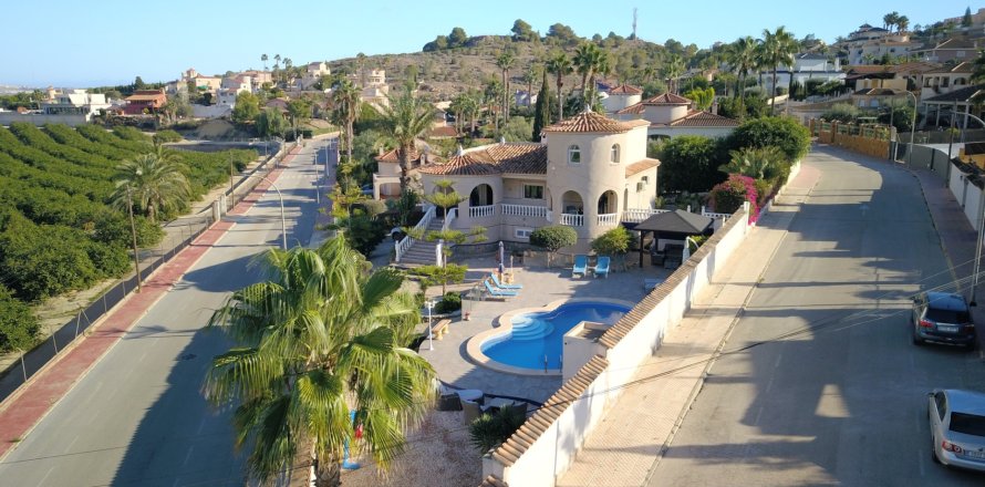 Villa à Algorfa, Alicante, Espagne 5 chambres, 375 m2 No. 114851