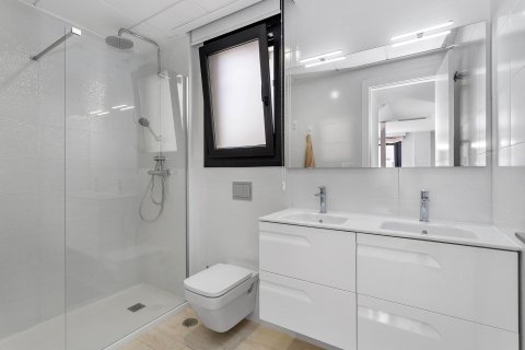 Villa for sale in Torrevieja, Alicante, Spain 5 bedrooms, No. 114958 - photo 24